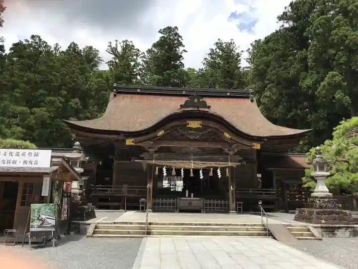 小國神社の本殿・本堂