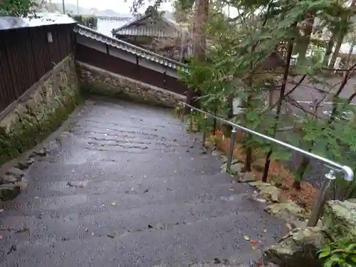 事任八幡宮の景色