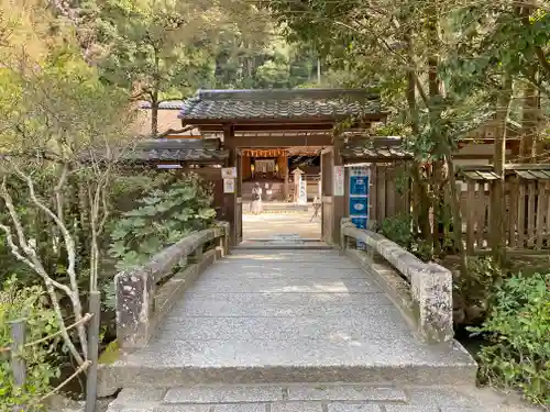 宇治上神社の山門・神門