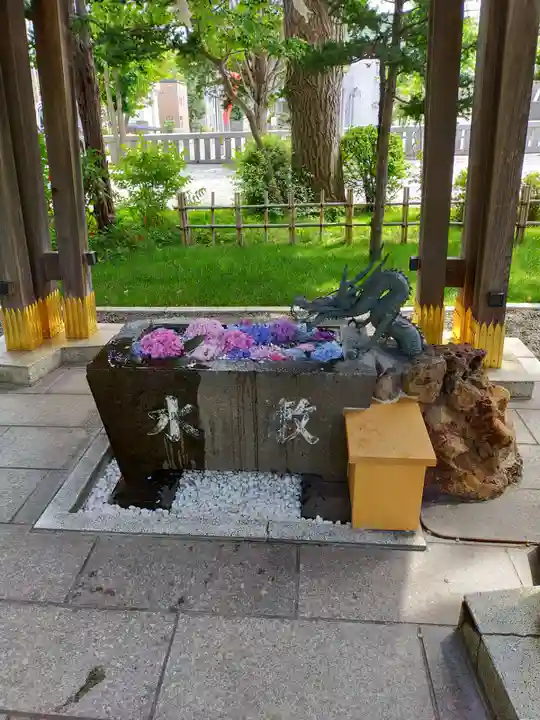 西野神社の手水舎
