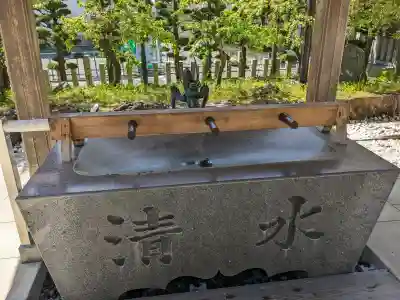 伊勝八幡宮の{uncategorized: "未分類", other: "その他", undefined: "問題あり", building: "その他建物", grave: "お墓", sacred_gate: "鳥居", guardian: "狛犬", statue: "像", buddha: "仏像", history: "歴史", nature: "自然", garden: "庭園", animal: "動物", pagoda: "塔", temizu: "手水舎", mountain_gate: "山門・神門", sanctuary: "本殿・本堂", subordinate: "末社・摂社", art: "芸術", scenery: "景色", jizo: "地蔵", ema: "絵馬", goshuin: "御朱印", omikuji: "おみくじ", items: "授与品その他", amulet: "お守り", goshuincho: "御朱印帳", eats: "食事", festival: "お祭り", votive_dance: "神楽", shichigosan: "七五三参", wedding: "結婚式", experience: "体験その他", initially: "初詣", around: "周辺", anti_infection: "感染症対策"}