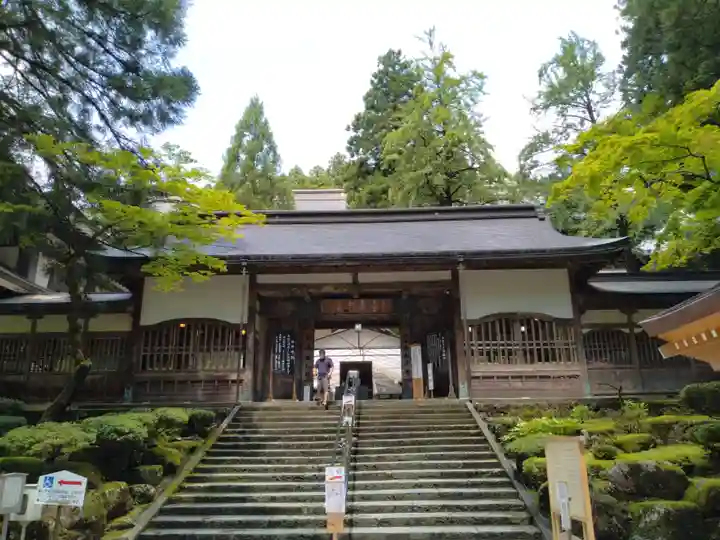 永平寺の山門・神門