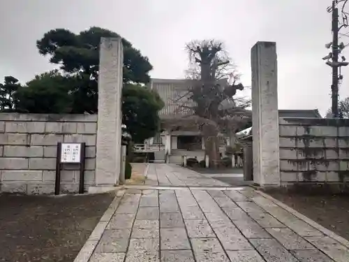 神崎寺(開運水戸不動尊)の山門