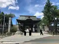 豊川閣 妙厳寺の山門・神門