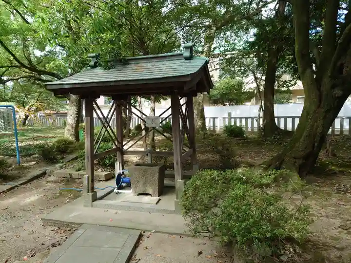 新屋坐天照御魂神社の手水舎