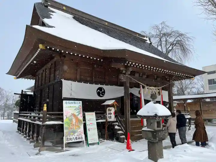 吉岡八幡神社の本殿・本堂