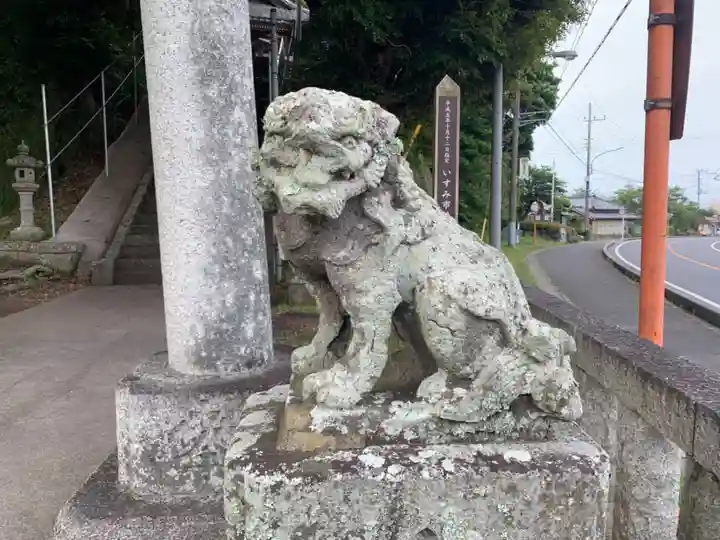 御嶽神社の狛犬