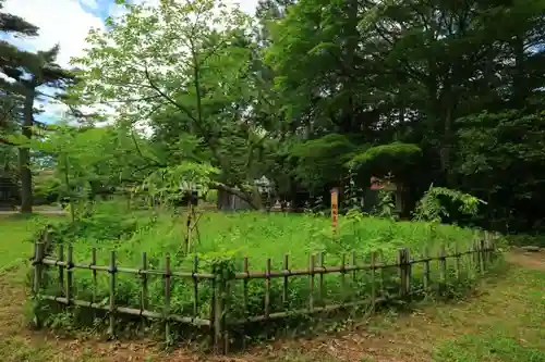 青葉神社の庭園