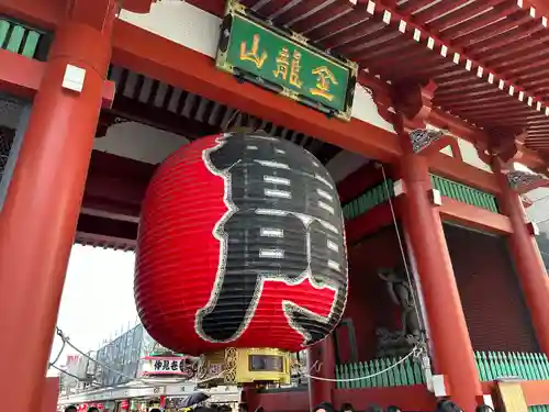 浅草寺の山門