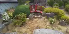 大鏑神社の庭園