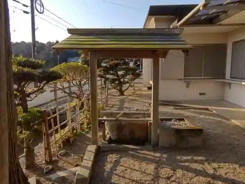 千引神社の手水舎