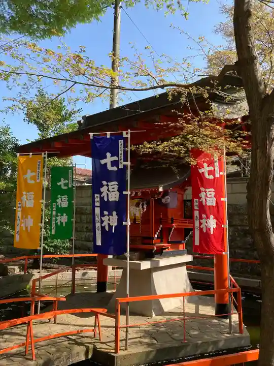 尾曳稲荷神社の末社・摂社
