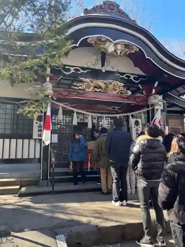 新屋山神社(山梨県)