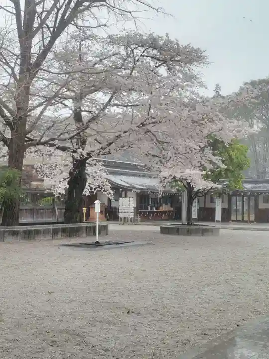 諏訪神社の庭園