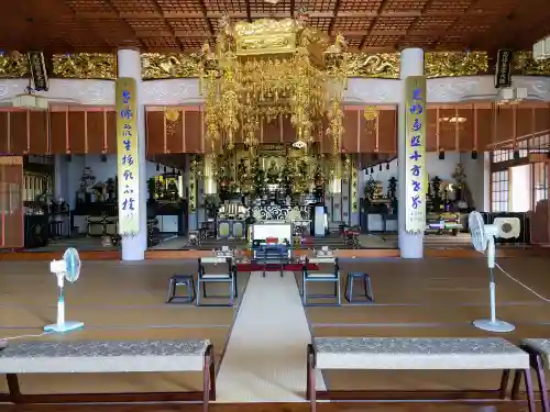 満福寺（三好稲荷閣）の本殿・本堂