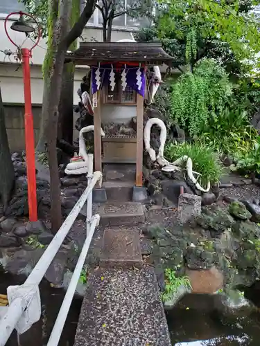 蛇窪神社の末社