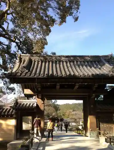 鹿苑寺（金閣寺）の山門