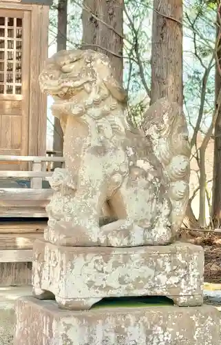 熊野神社の{uncategorized: "未分類", other: "その他", undefined: "問題あり", building: "その他建物", grave: "お墓", sacred_gate: "鳥居", guardian: "狛犬", statue: "像", buddha: "仏像", history: "歴史", nature: "自然", garden: "庭園", animal: "動物", pagoda: "塔", temizu: "手水舎", mountain_gate: "山門・神門", sanctuary: "本殿・本堂", subordinate: "末社・摂社", art: "芸術", scenery: "景色", jizo: "地蔵", ema: "絵馬", goshuin: "御朱印", omikuji: "おみくじ", items: "授与品その他", amulet: "お守り", goshuincho: "御朱印帳", eats: "食事", festival: "お祭り", votive_dance: "神楽", shichigosan: "七五三参", wedding: "結婚式", experience: "体験その他", initially: "初詣", around: "周辺", anti_infection: "感染症対策"}