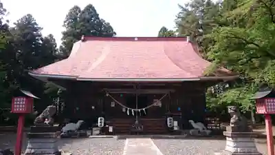 亀岡八幡宮の本殿・本堂