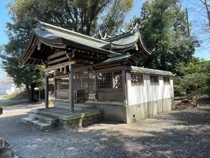 入江神社の{uncategorized: "未分類", other: "その他", undefined: "問題あり", building: "その他建物", grave: "お墓", sacred_gate: "鳥居", guardian: "狛犬", statue: "像", buddha: "仏像", history: "歴史", nature: "自然", garden: "庭園", animal: "動物", pagoda: "塔", temizu: "手水舎", mountain_gate: "山門・神門", sanctuary: "本殿・本堂", subordinate: "末社・摂社", art: "芸術", scenery: "景色", jizo: "地蔵", ema: "絵馬", goshuin: "御朱印", omikuji: "おみくじ", items: "授与品その他", amulet: "お守り", goshuincho: "御朱印帳", eats: "食事", festival: "お祭り", votive_dance: "神楽", shichigosan: "七五三参", wedding: "結婚式", experience: "体験その他", initially: "初詣", around: "周辺", anti_infection: "感染症対策"}
