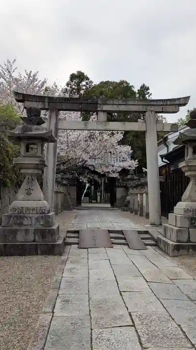 郡山八幡神社(奈良県)