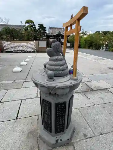 寛永寺不忍池弁天堂の像