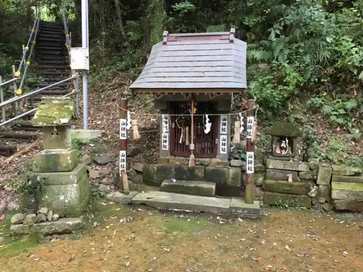 大朝神社の末社・摂社