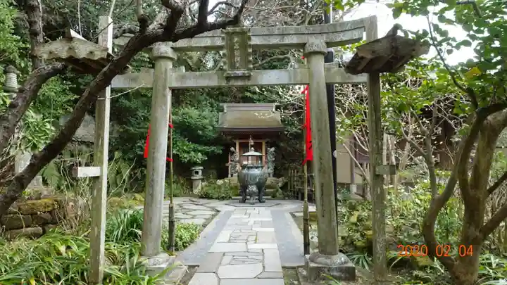 杉本寺の末社・摂社