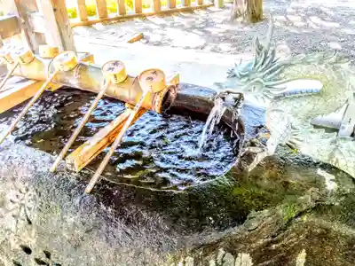 川原神社の手水舎