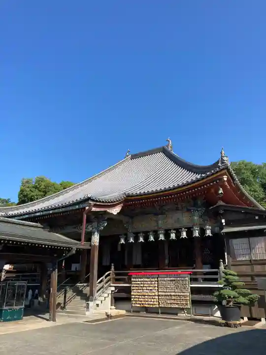 中山寺の本殿・本堂