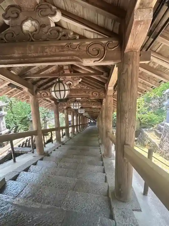 長谷寺の{uncategorized: "未分類", other: "その他", undefined: "問題あり", building: "その他建物", grave: "お墓", sacred_gate: "鳥居", guardian: "狛犬", statue: "像", buddha: "仏像", history: "歴史", nature: "自然", garden: "庭園", animal: "動物", pagoda: "塔", temizu: "手水舎", mountain_gate: "山門・神門", sanctuary: "本殿・本堂", subordinate: "末社・摂社", art: "芸術", scenery: "景色", jizo: "地蔵", ema: "絵馬", goshuin: "御朱印", omikuji: "おみくじ", items: "授与品その他", amulet: "お守り", goshuincho: "御朱印帳", eats: "食事", festival: "お祭り", votive_dance: "神楽", shichigosan: "七五三参", wedding: "結婚式", experience: "体験その他", initially: "初詣", around: "周辺", anti_infection: "感染症対策"}