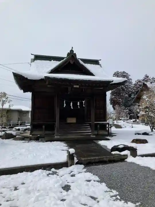 白鷺神社の{uncategorized: "未分類", other: "その他", undefined: "問題あり", building: "その他建物", grave: "お墓", sacred_gate: "鳥居", guardian: "狛犬", statue: "像", buddha: "仏像", history: "歴史", nature: "自然", garden: "庭園", animal: "動物", pagoda: "塔", temizu: "手水舎", mountain_gate: "山門・神門", sanctuary: "本殿・本堂", subordinate: "末社・摂社", art: "芸術", scenery: "景色", jizo: "地蔵", ema: "絵馬", goshuin: "御朱印", omikuji: "おみくじ", items: "授与品その他", amulet: "お守り", goshuincho: "御朱印帳", eats: "食事", festival: "お祭り", votive_dance: "神楽", shichigosan: "七五三参", wedding: "結婚式", experience: "体験その他", initially: "初詣", around: "周辺", anti_infection: "感染症対策"}