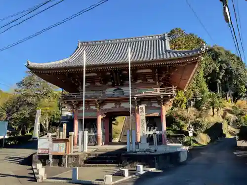 護国之寺の山門