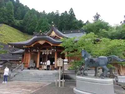 丹生川上神社(上社)の本殿・本堂