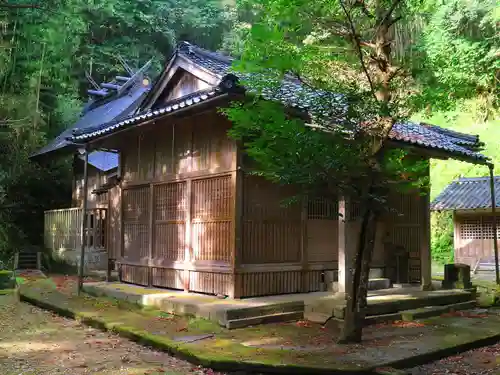 那賣佐神社の本殿