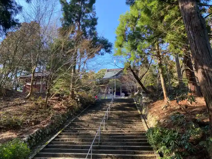 成相寺の{uncategorized: "未分類", other: "その他", undefined: "問題あり", building: "その他建物", grave: "お墓", sacred_gate: "鳥居", guardian: "狛犬", statue: "像", buddha: "仏像", history: "歴史", nature: "自然", garden: "庭園", animal: "動物", pagoda: "塔", temizu: "手水舎", mountain_gate: "山門・神門", sanctuary: "本殿・本堂", subordinate: "末社・摂社", art: "芸術", scenery: "景色", jizo: "地蔵", ema: "絵馬", goshuin: "御朱印", omikuji: "おみくじ", items: "授与品その他", amulet: "お守り", goshuincho: "御朱印帳", eats: "食事", festival: "お祭り", votive_dance: "神楽", shichigosan: "七五三参", wedding: "結婚式", experience: "体験その他", initially: "初詣", around: "周辺", anti_infection: "感染症対策"}