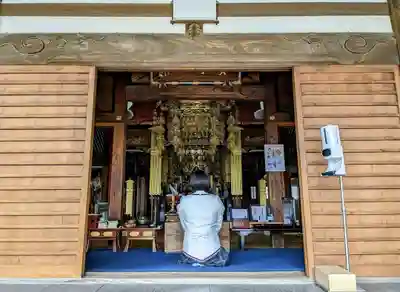 當行寺の本殿・本堂