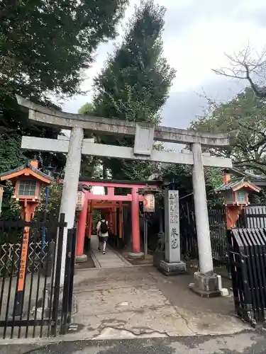 花園稲荷神社の鳥居