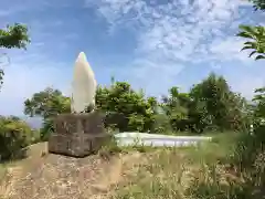 荒磯魚見根神社の建物その他