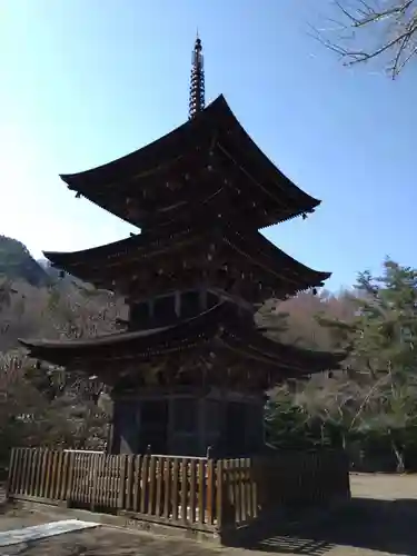 前山寺の塔