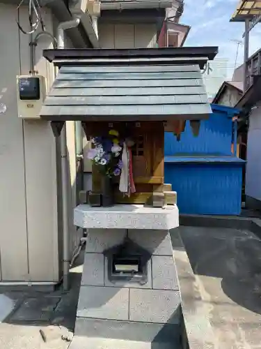 祠（子安通）(神奈川県)