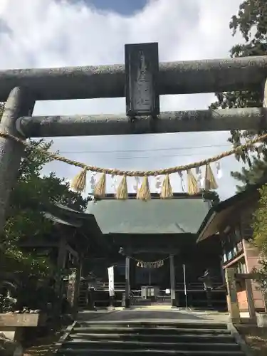 鳥屋神社の鳥居