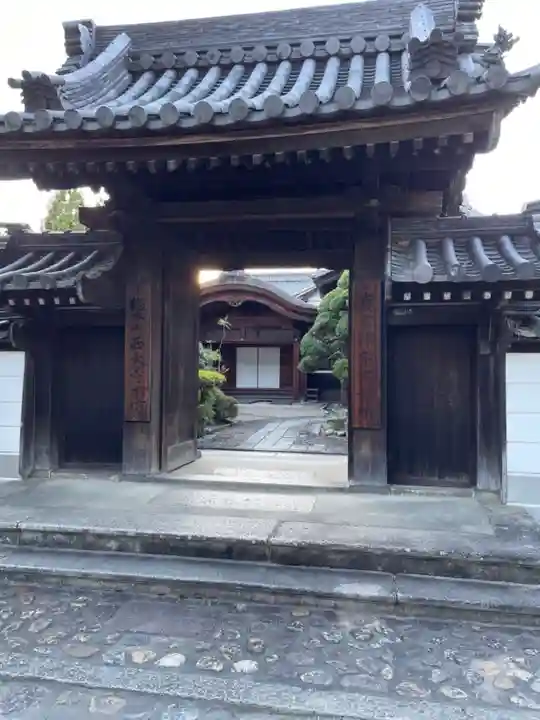 西大寺の山門・神門