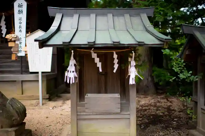 穂高神社本宮の末社・摂社