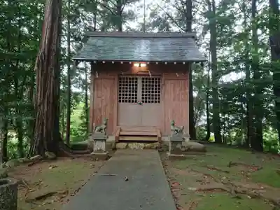 丸塚稲荷神社の本殿・本堂