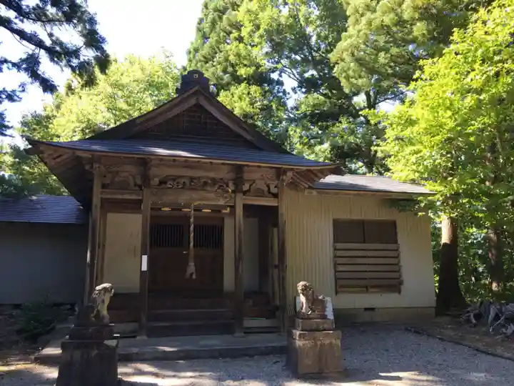 六座神社の本殿・本堂