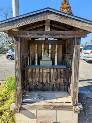 海隣寺の像