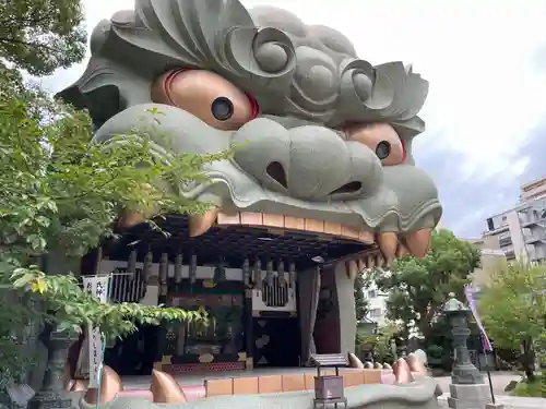 難波八阪神社の狛犬