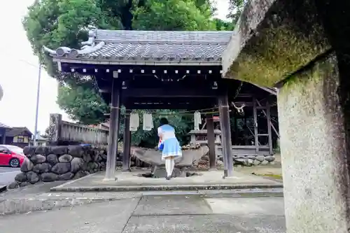 川島神社（宮田町）の手水舎