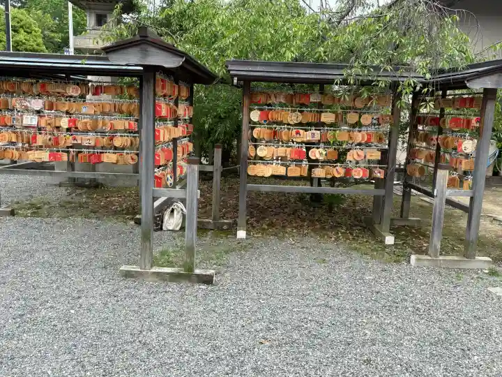 弓弦羽神社の{uncategorized: "未分類", other: "その他", undefined: "問題あり", building: "その他建物", grave: "お墓", sacred_gate: "鳥居", guardian: "狛犬", statue: "像", buddha: "仏像", history: "歴史", nature: "自然", garden: "庭園", animal: "動物", pagoda: "塔", temizu: "手水舎", mountain_gate: "山門・神門", sanctuary: "本殿・本堂", subordinate: "末社・摂社", art: "芸術", scenery: "景色", jizo: "地蔵", ema: "絵馬", goshuin: "御朱印", omikuji: "おみくじ", items: "授与品その他", amulet: "お守り", goshuincho: "御朱印帳", eats: "食事", festival: "お祭り", votive_dance: "神楽", shichigosan: "七五三参", wedding: "結婚式", experience: "体験その他", initially: "初詣", around: "周辺", anti_infection: "感染症対策"}